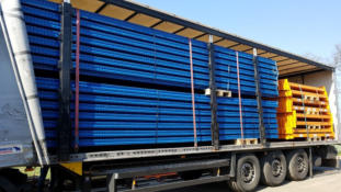 Palettenregalsystem, verladen auf LKW