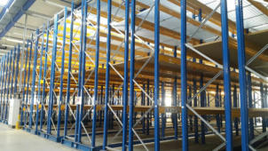 Palettenregalsystem in einer Lagerhalle